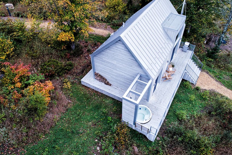 Cabins (Sainte-Brigitte-de-Laval, Quebec, Canada)