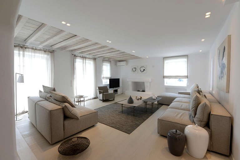 Villas (Mykonos, Southern Aegean, Greece)