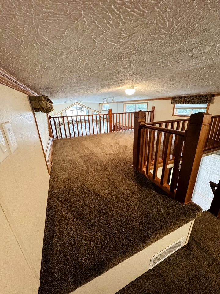 Group Cabin with Large Deck and Patio in Wisconsin Dells
