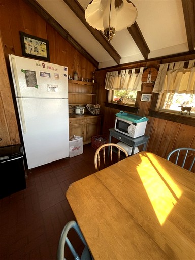 Cabins (United States of America, Sebago, Maine)