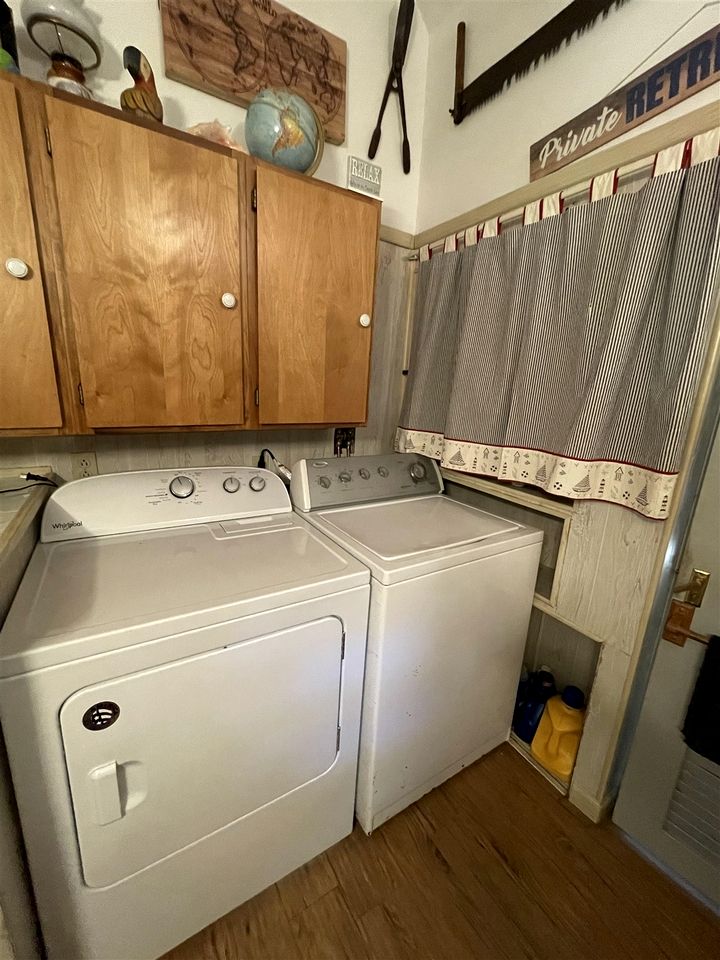 Stunning Secluded Cabin in Sebago, Maine