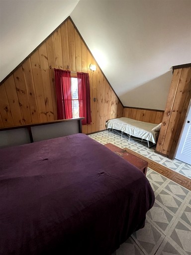 Cabins (United States of America, Sebago, Maine)