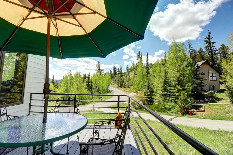 Cabins (United States of America, Dillon, Colorado)