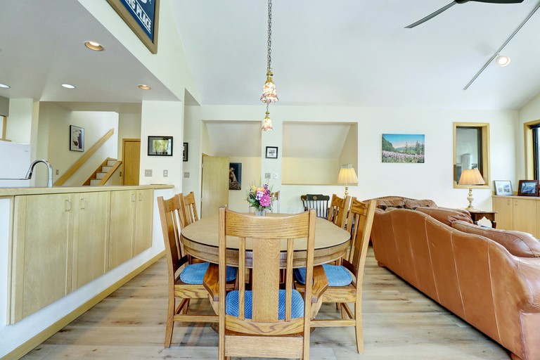 Cabins (United States of America, Dillon, Colorado)