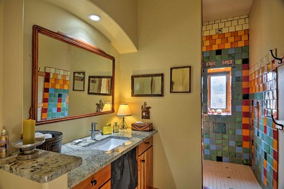Solar-Powered Rocky Mountain Retreat for an Off-Grid Vacation in Colorado photo 5