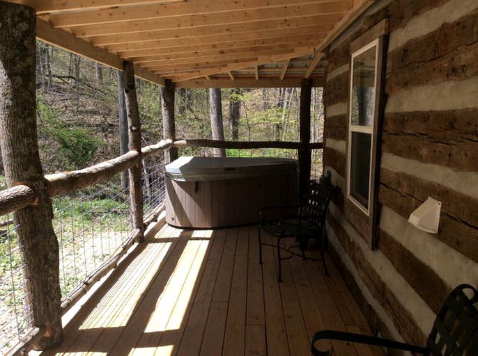 1st Choice Cabin Rental Montana Cabin, Cabins, Nelsonville, United