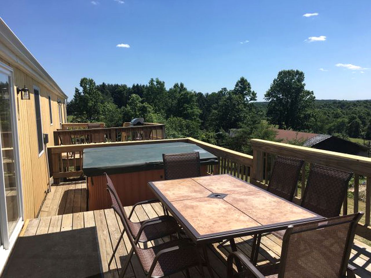 1st Choice Cabin Rental Sunset Cabin, Cabins, Nelsonville, United