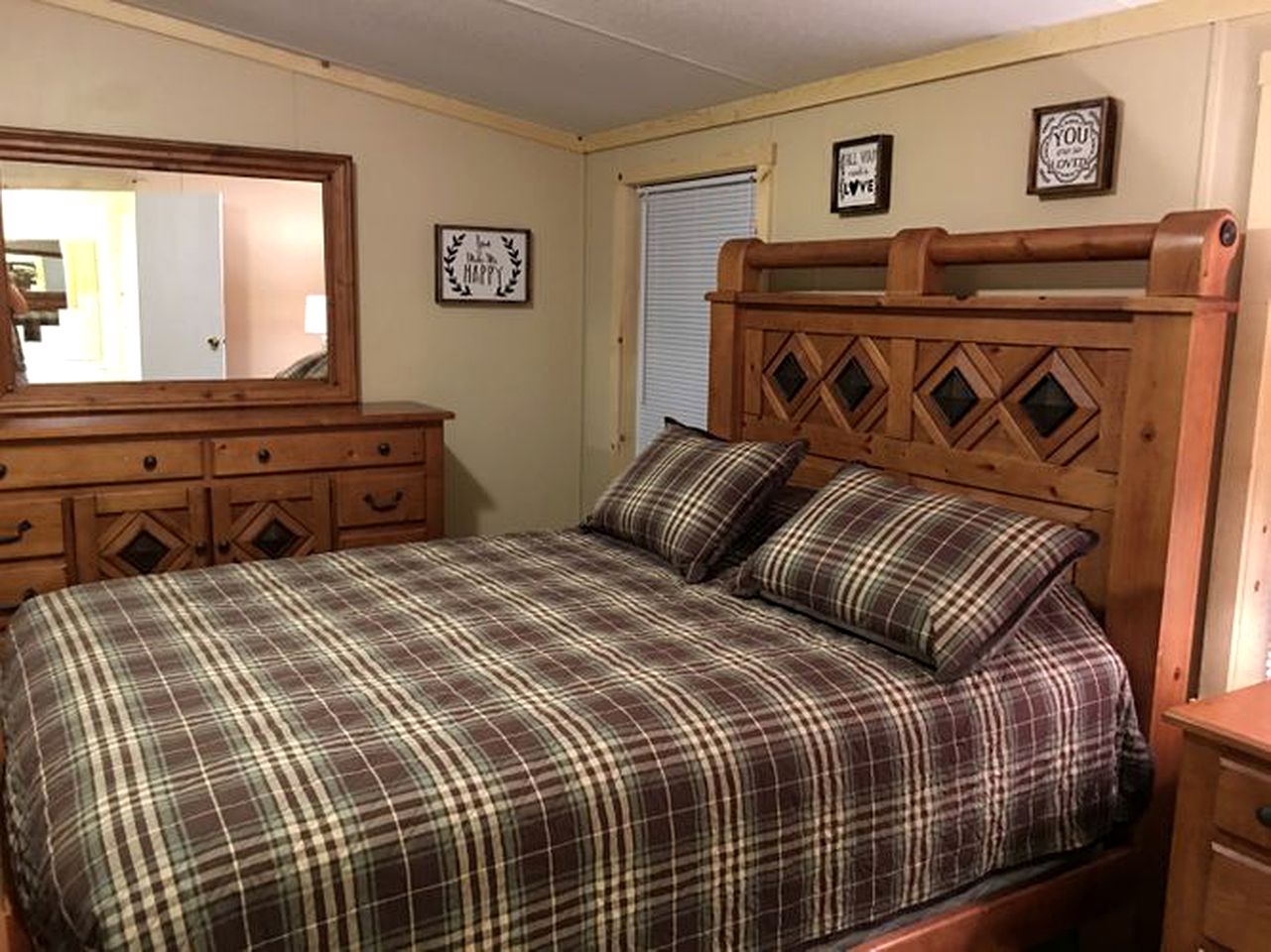1st Choice Cabin Rental Sunset Cabin, Cabins, Nelsonville, United States of America Glamping Hub