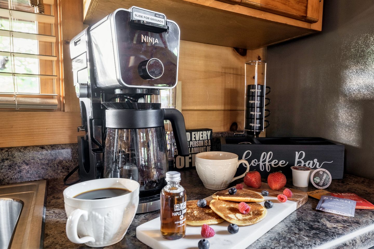 Spacious Family Cabins with Indoor Pool & Game Rooms near Dollywood in Pigeon Forge, TN