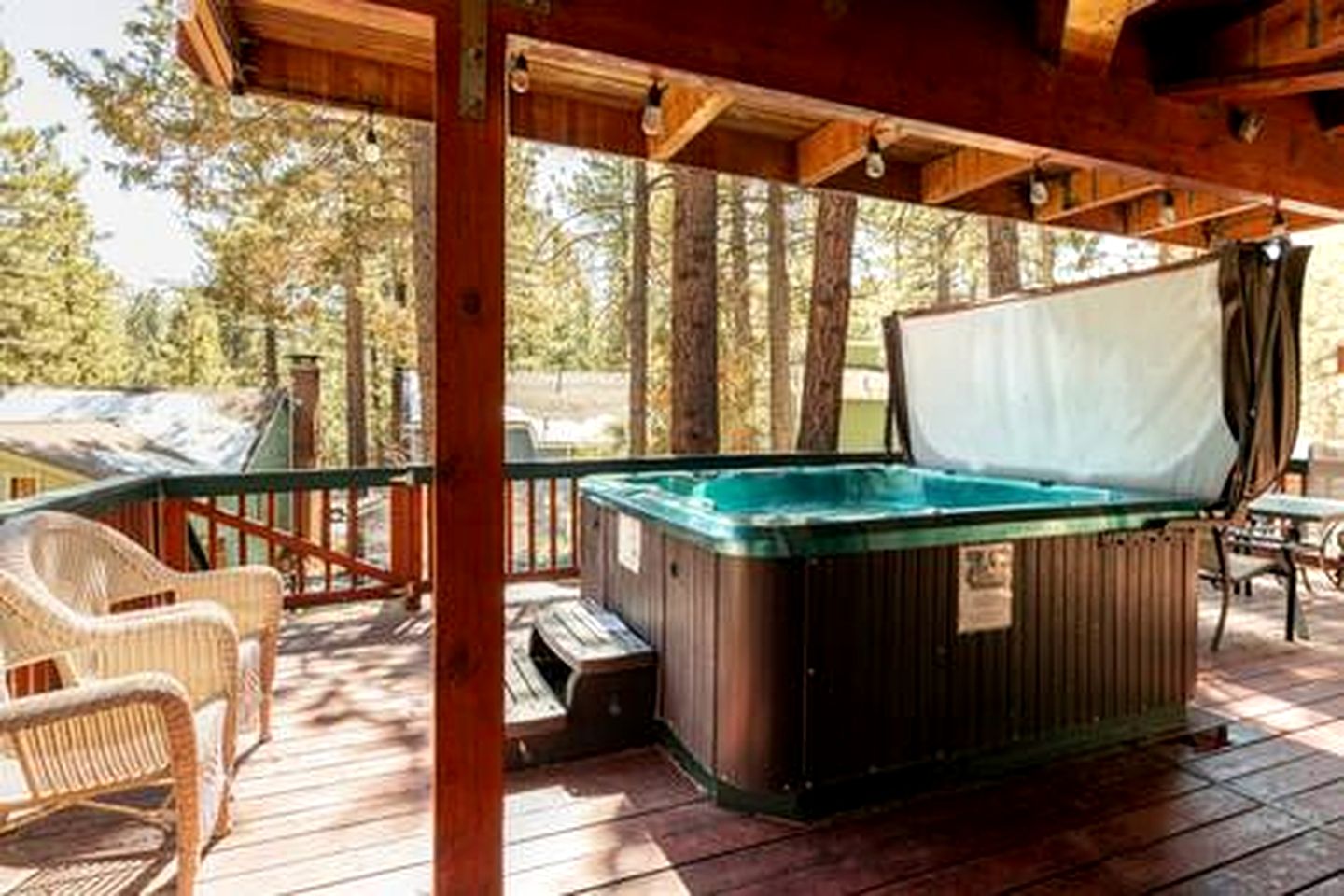 Dog-Friendly Rustic Cabin with Hot-Tub and Deck Great for Families in California