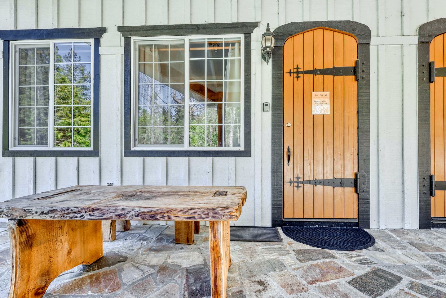 Serenely Rustic Cabin Haven near Whistle Lake in Washington