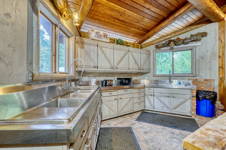 Cabins (United States of America, Anacortes, Washington)