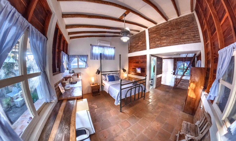 Cabins (Nicaragua, Pochomil, Managua)