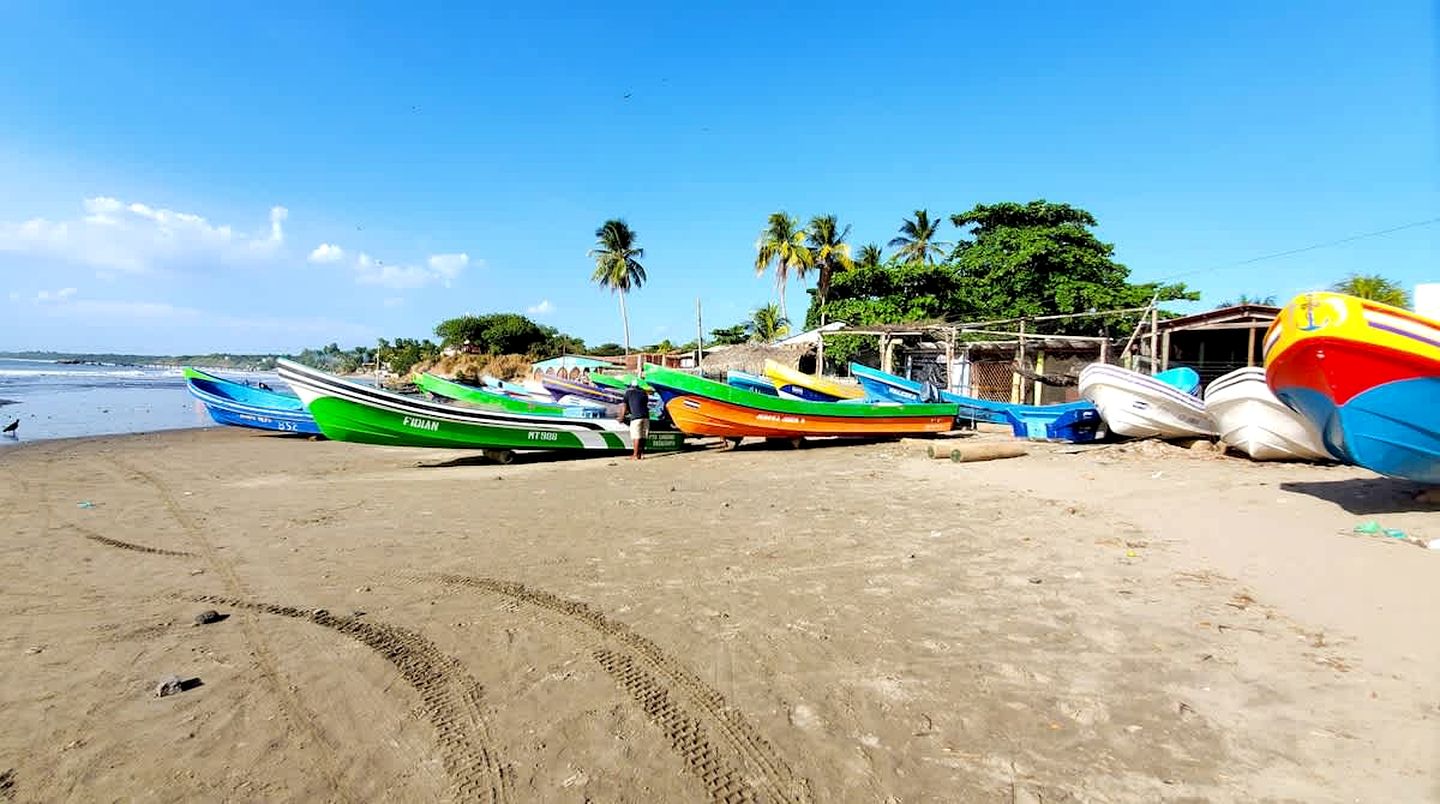Relaxing Beachfront Casitas with Pool & Surfing Access near Playa Pochomil, Nicaragua