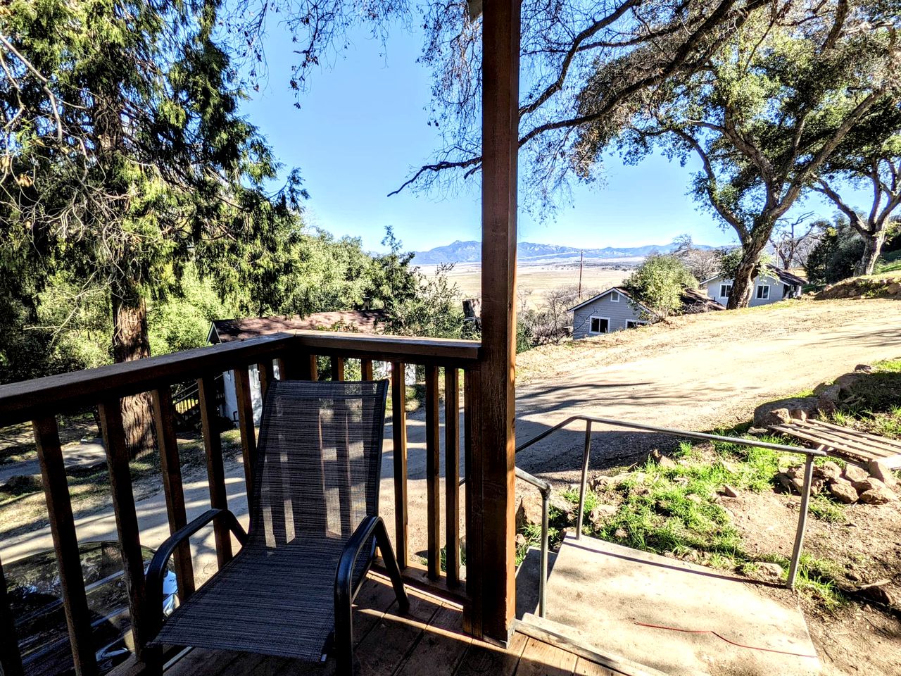 California Lakeview Escape: Santa Ysabel Glamping to Recharge