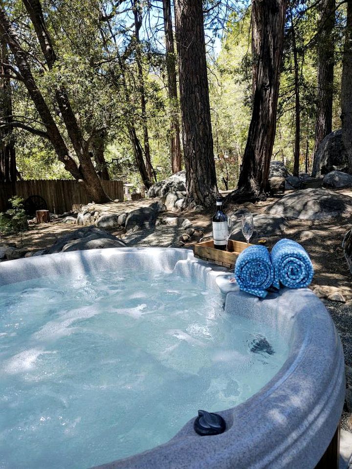 Homey Idyllwild Accommodation with a Hot Tub, Best California Glamping Sites