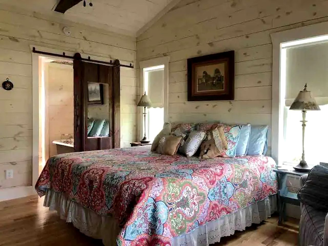 Idyllic Cottage on a Working Farm Perfect for Weekend Getaways in Texas