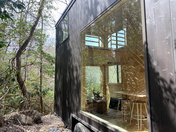 Tiny house for camping in Hiawassee