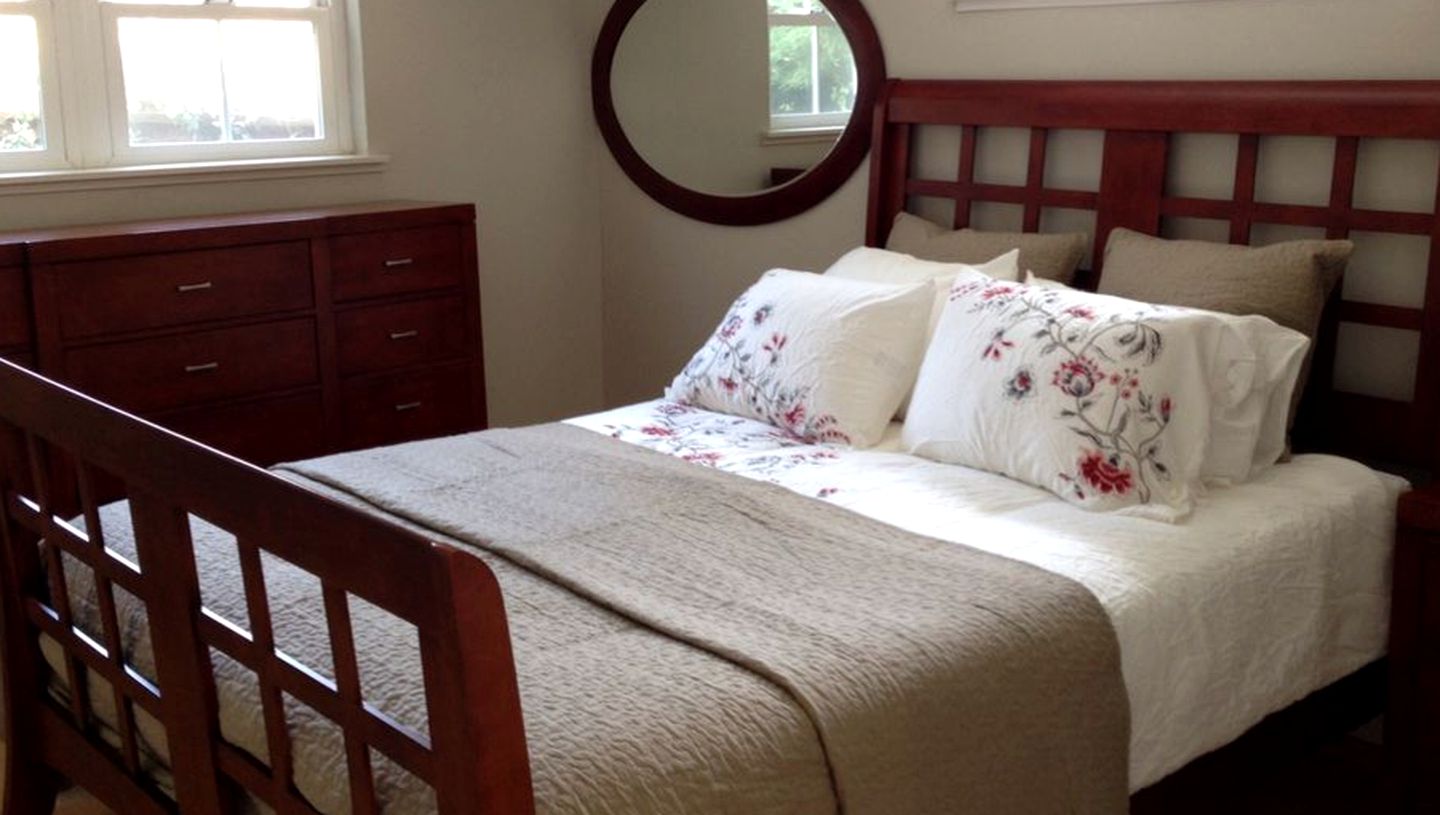 Spacious Fall Getaway with Two Separate Cottages near Napa, California