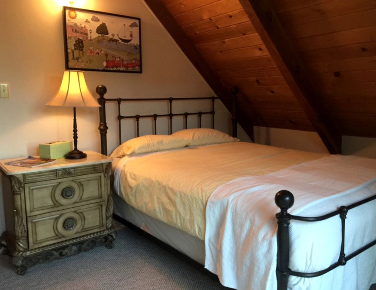 Spacious Fall Getaway with Two Separate Cottages near Napa, California