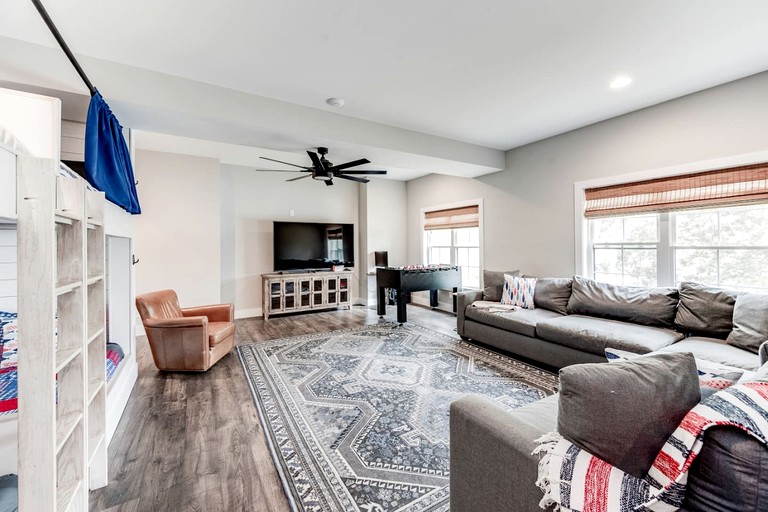Vacation Rentals (United States of America, Huddleston, Virginia)