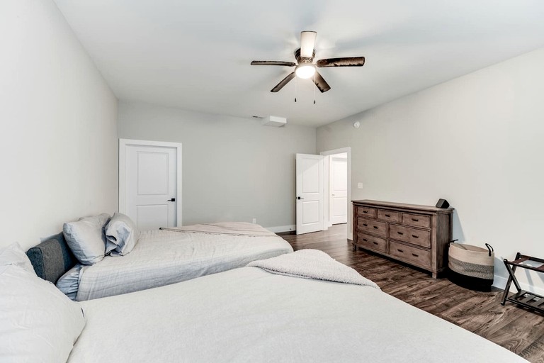 Vacation Rentals (United States of America, Huddleston, Virginia)