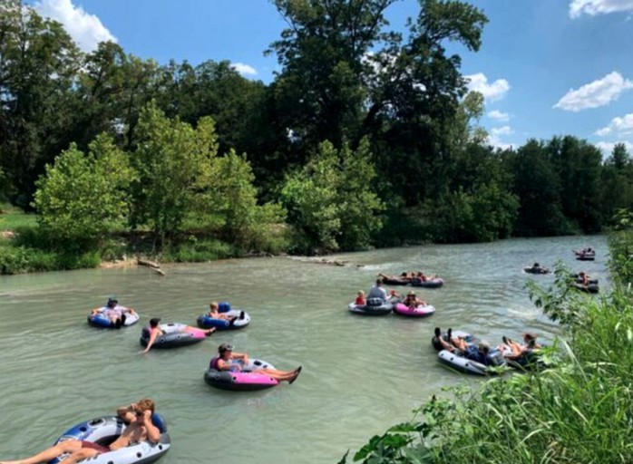 Vacation Rentals (United States of America, Kingsbury, Texas)