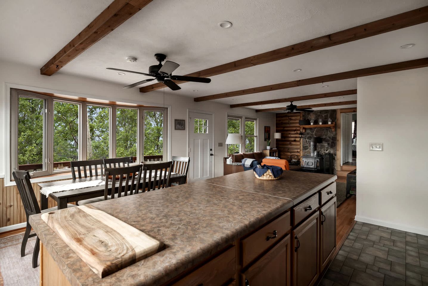 Idyllic Woodland Cabin Retreat near Lost River in West Virginia