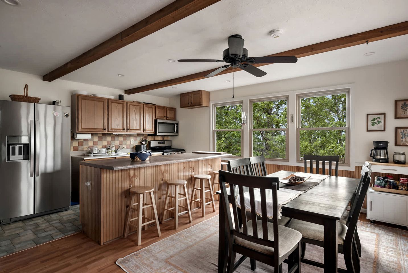 Idyllic Woodland Cabin Retreat near Lost River in West Virginia