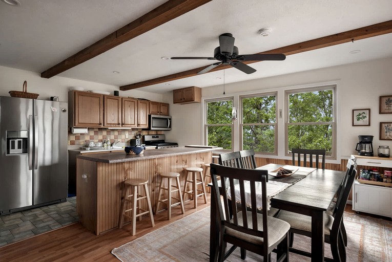 Vacation Rentals (United States of America, Mathias, West Virginia)