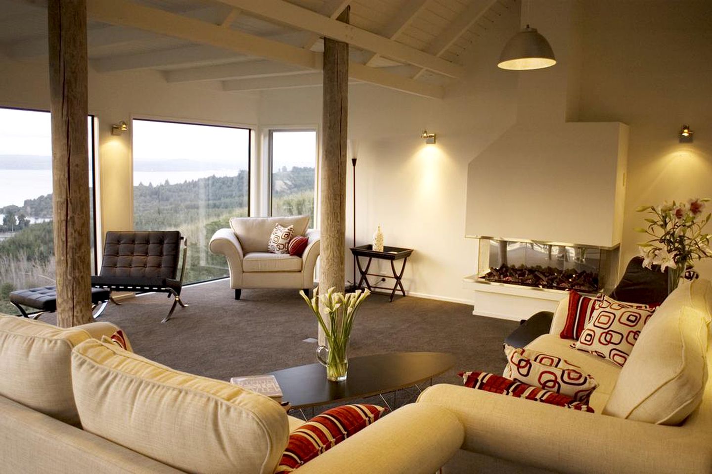 Majestic Lake Taupo Accommodation for North Island Holidays