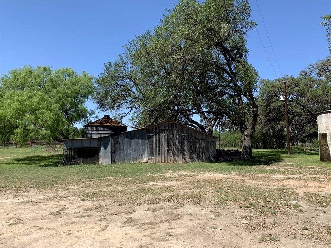 Cabins (Medina, Texas, United States of America)