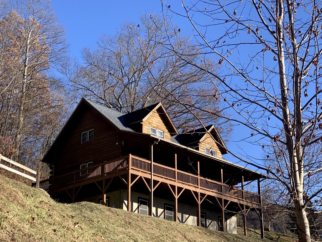 Deluxe Waynesville Cabin for an Amazing Family Vacation in North Carolina