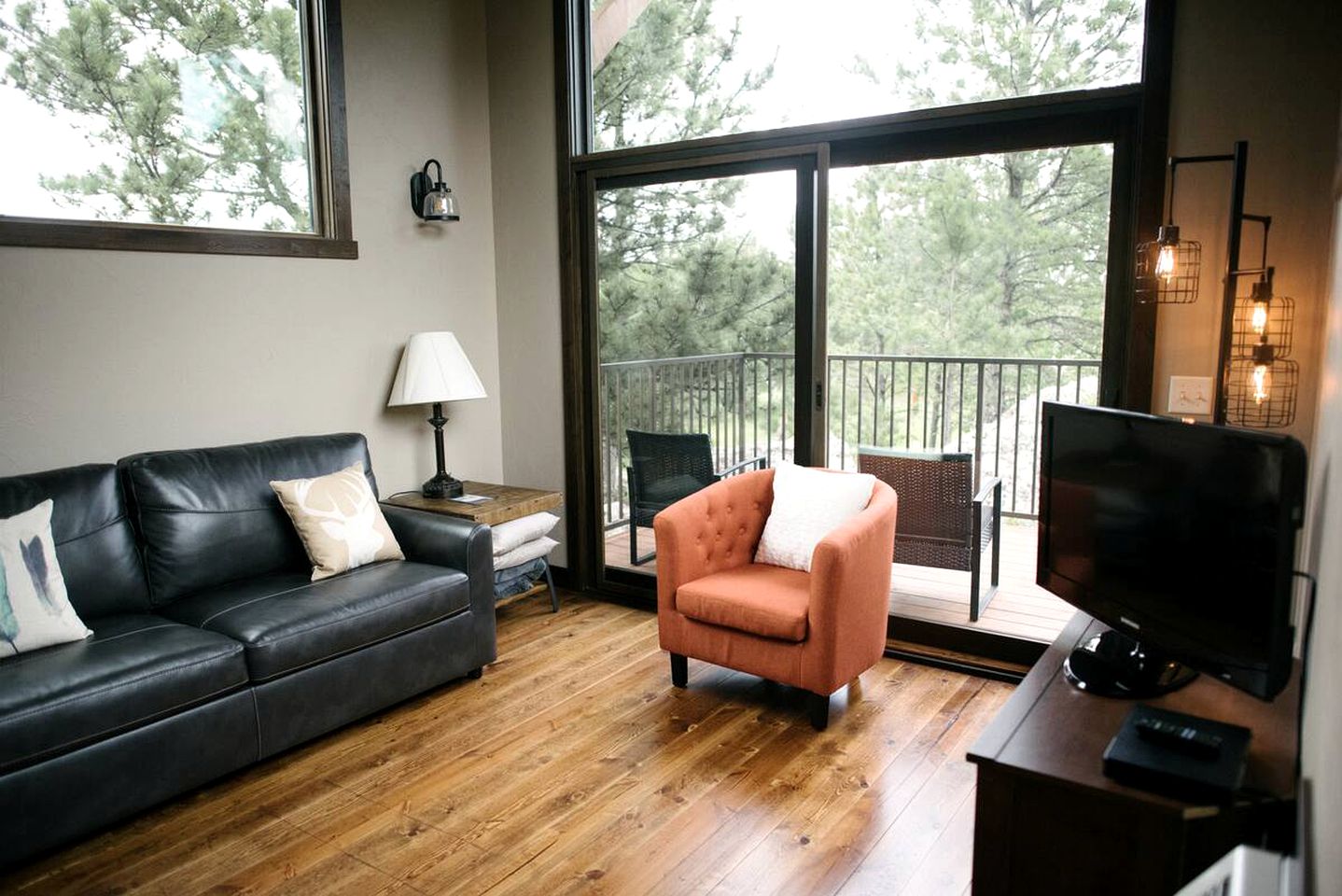 Modern South Dakota Cabin for a Vacation in the Black Hills