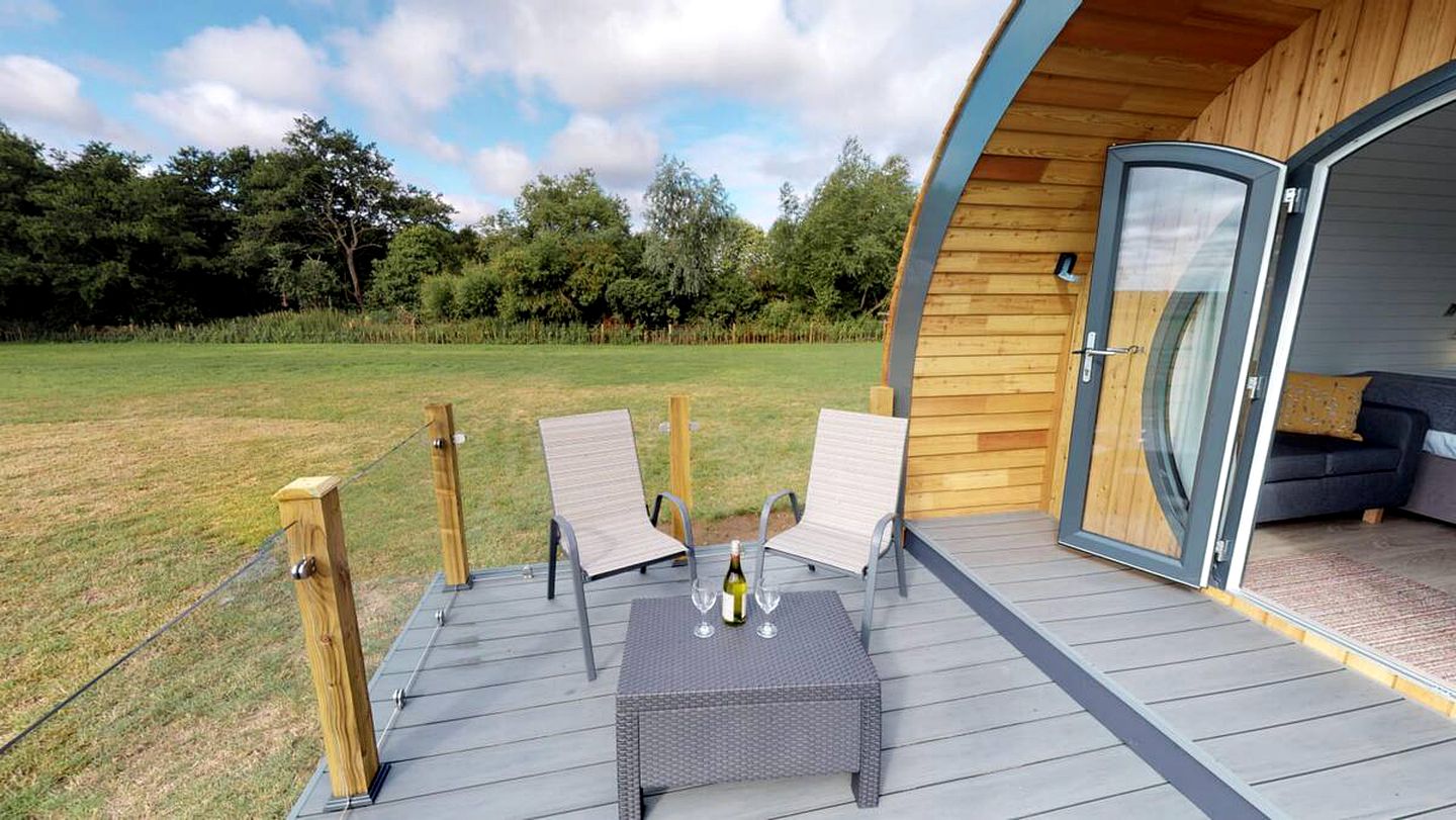 Gorgeous England Glamping Pod in the Norfolk Broads