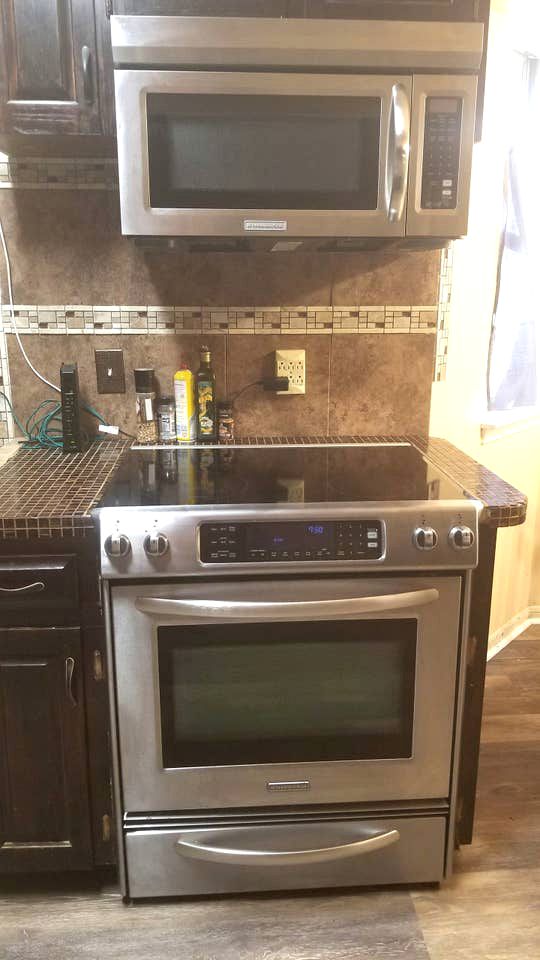 Vacation Cabin Rental with Picturesque Views from the Deck in Killeen, Texas