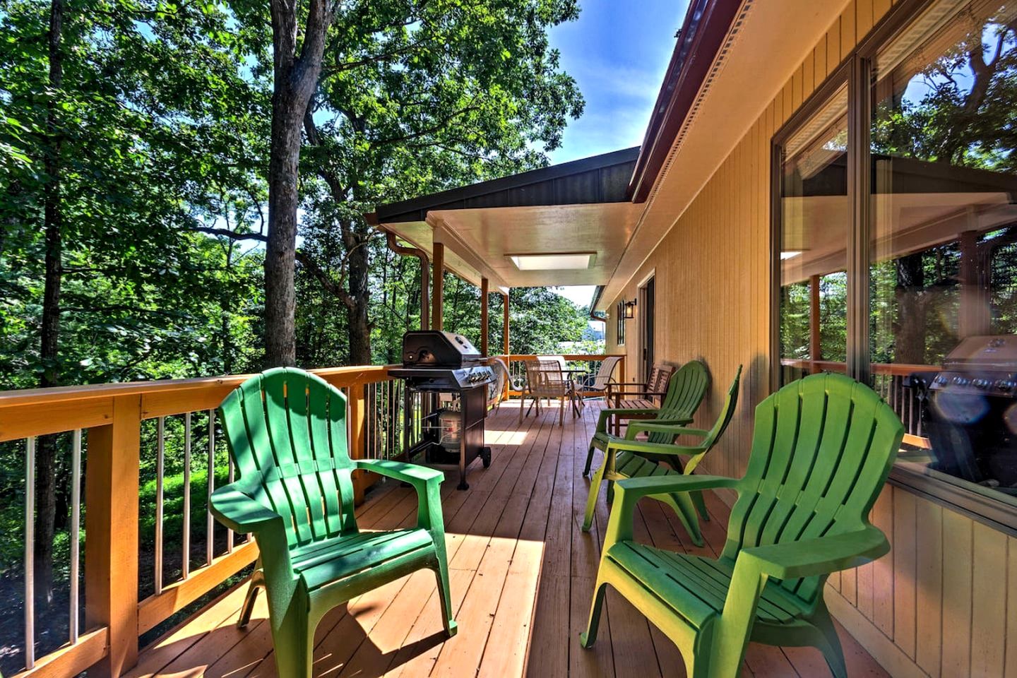 Enjoyable Cottage with Fire Pit, Barbecue and Hot-tub in Arden, North Carolina