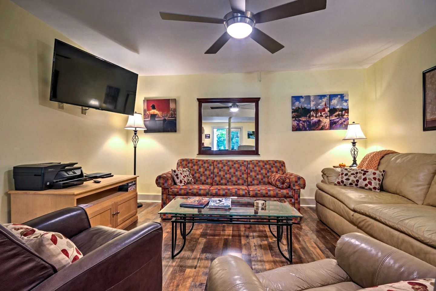 Enjoyable Cottage with Fire Pit, Barbecue and Hot-tub in Arden, North Carolina