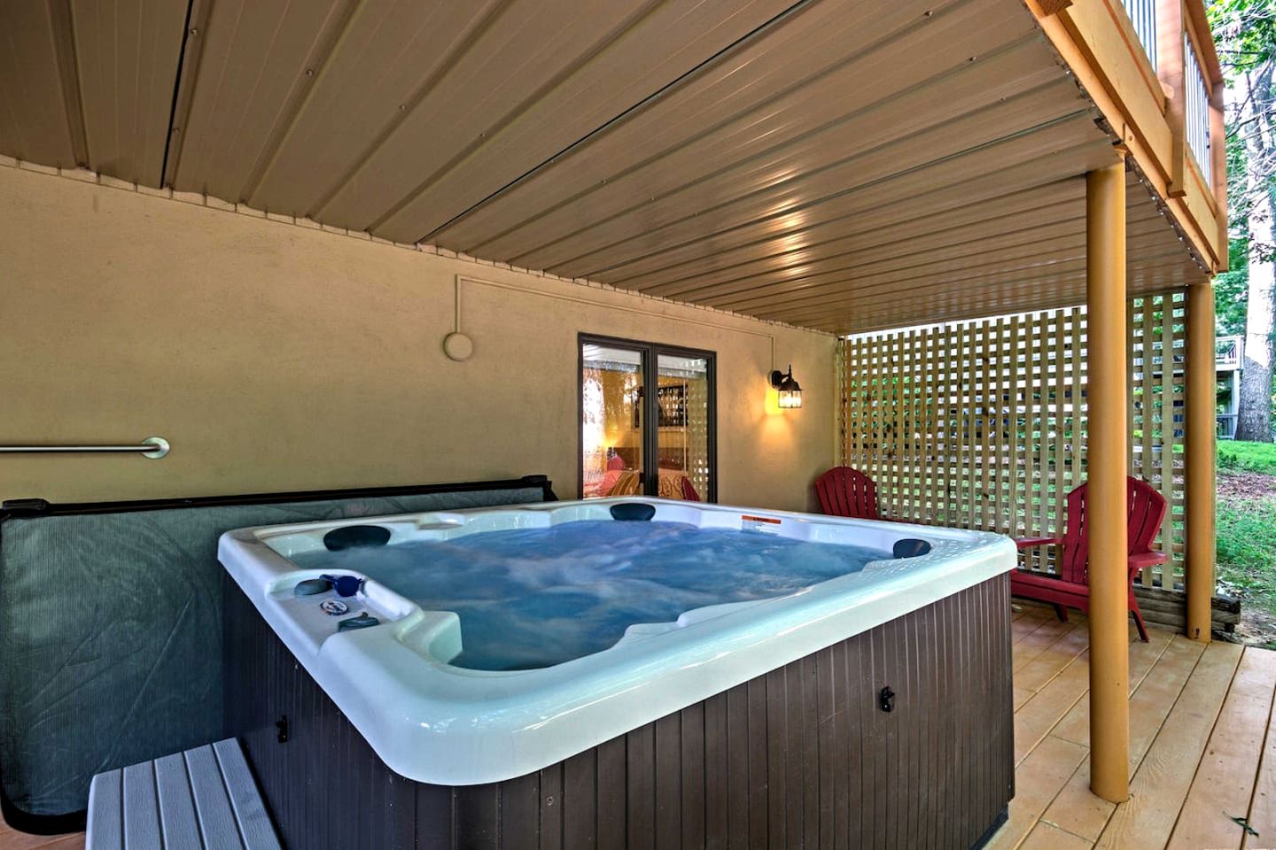 Enjoyable Cottage with Fire Pit, Barbecue and Hot-tub in Arden, North Carolina