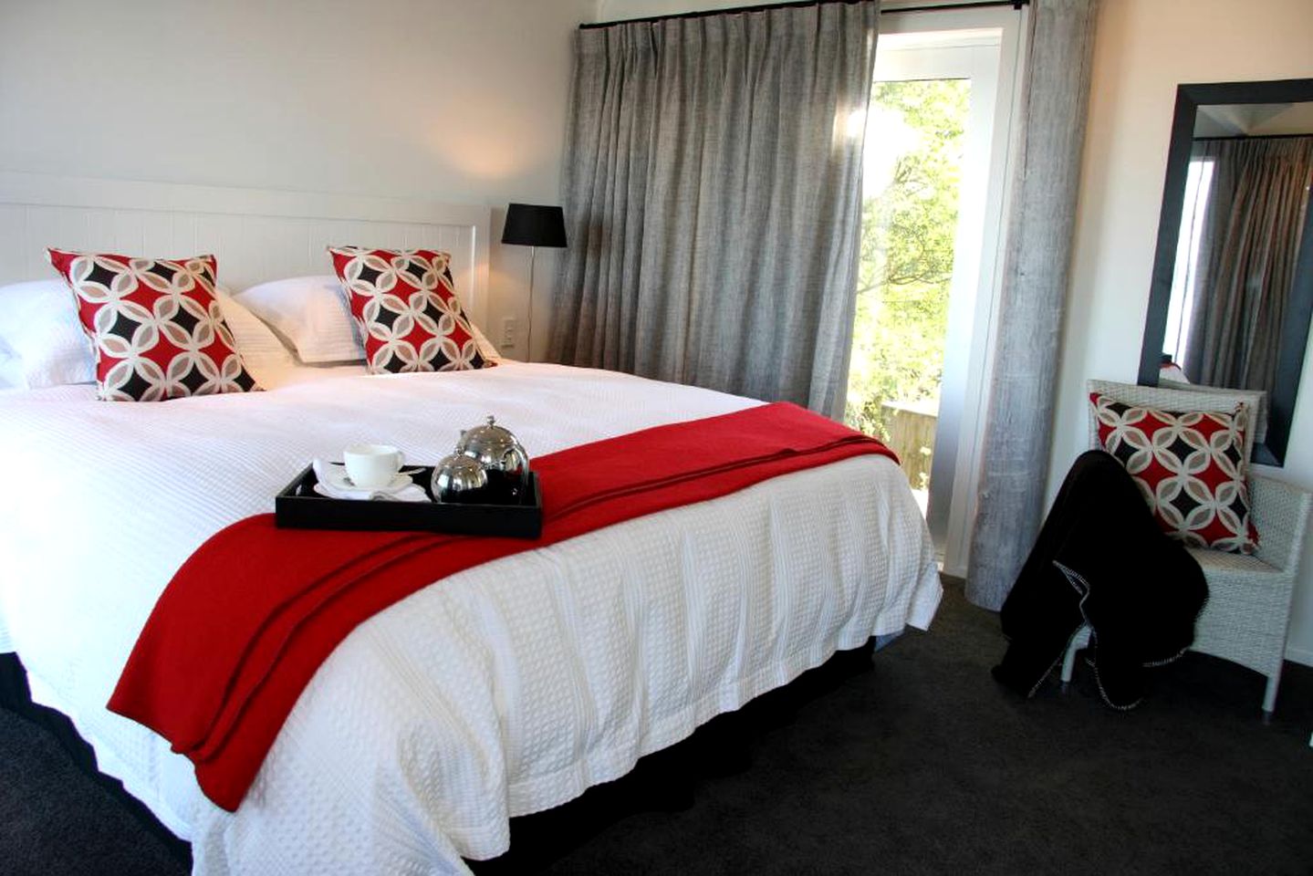 Stunning Suite at a Deluxe Lake Taupo Lodge