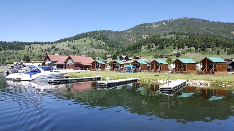 Beautiful Lakefront Cabin with Stunning Sights in Montana | Cabins (West Yellowstone, Montana, United States of America)