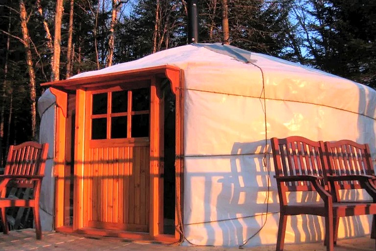 Yurts (Lac-Beauport, Quebec, Canada)