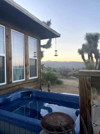 Cabins (Yucca Valley, California, United States)