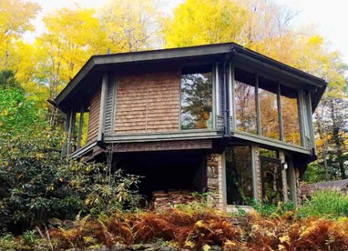 Imaginative Octogonal Glass Treehouse on Seven Private Acres near Great Barrington, MA - Photo 2