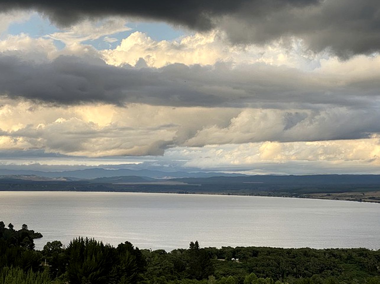 Beautiful Lake Taupo Holiday Rental with Great Views