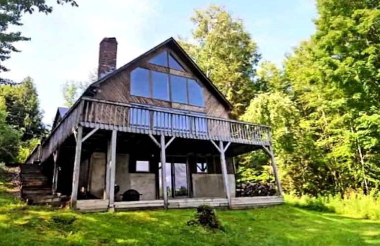 Okemo cabin for a weekend getaway in Vermont