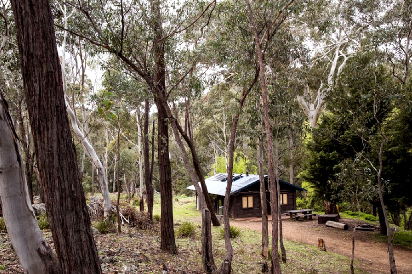 Peaceful Riverside Cabin Rental near Blue Mountains National Park and Mudgee, New South Wales