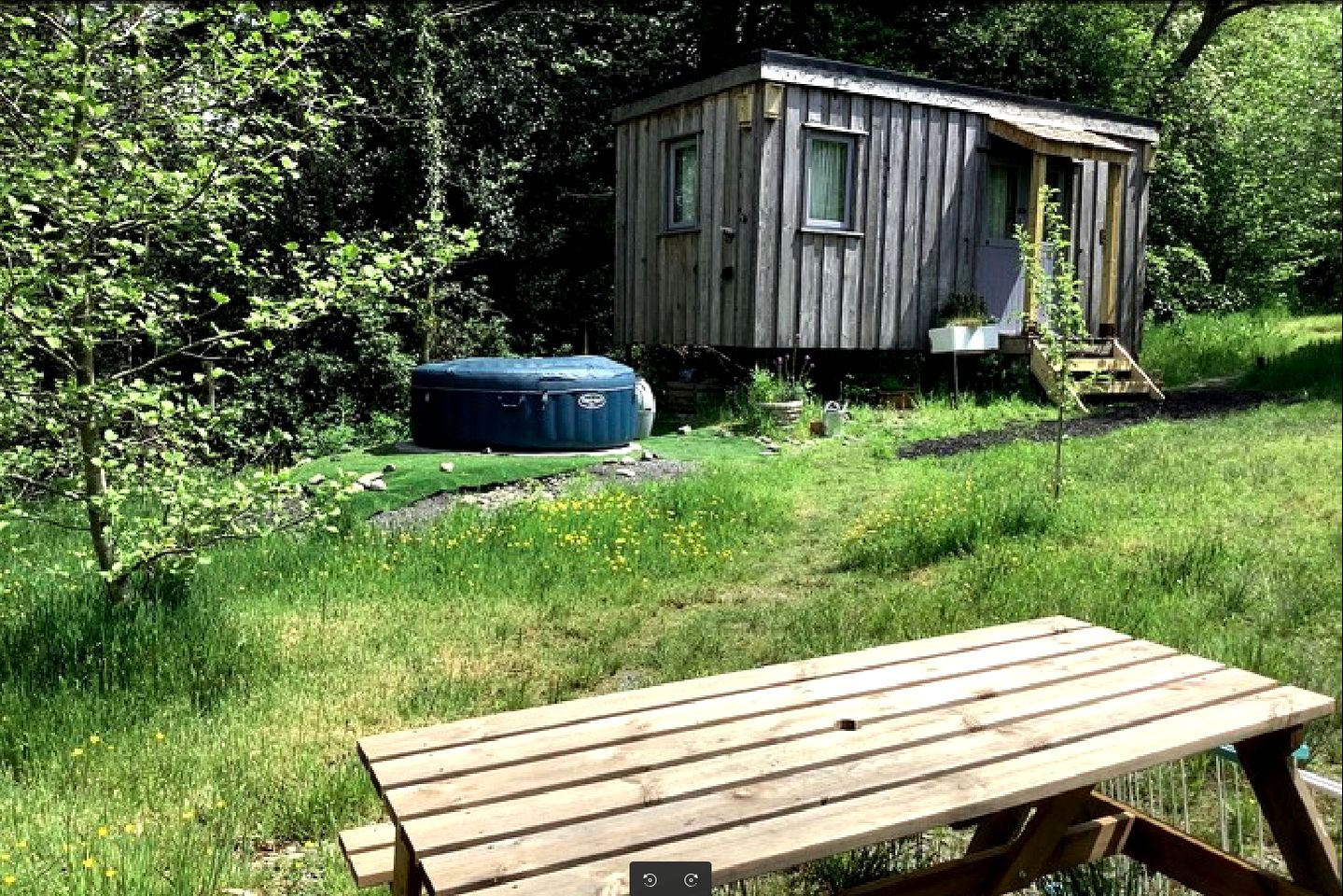 Myddfai Hut Rental for a Romantic Getaway