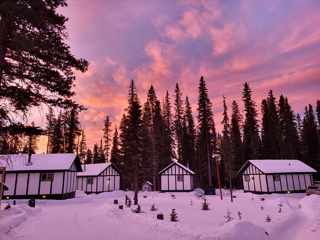 Spacious Family-Friendly Mountain Getaway near Banff, Alberta