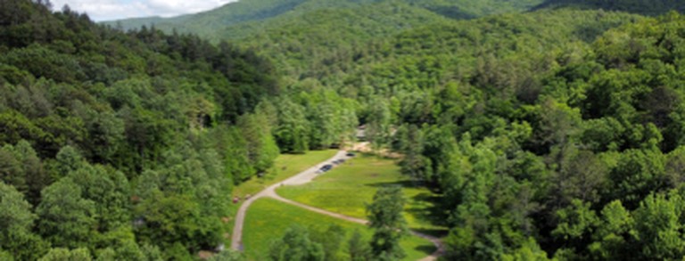 Dog-Friendly Cottage with Jacuzzi Tub Nestled in the Woods near Helen, Georgia | Cottages (Hiawassee, Georgia, United States of America)